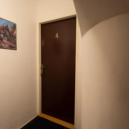 Red Point Hotell 2*